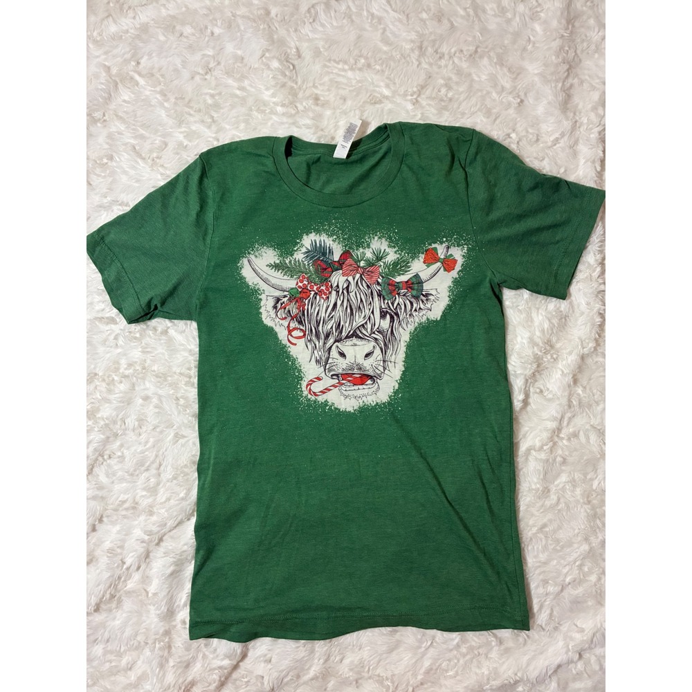 Bella Canvas Christmas Highland Cow Graphic T-Shirt Green Heather Small